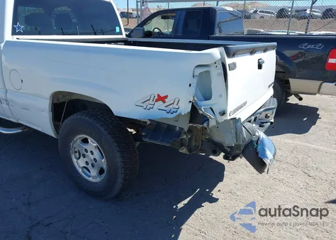 2004 Chevrolet Silverado 1500 Ls из США, поврежденный, VIN 1GCEK19T44E178845